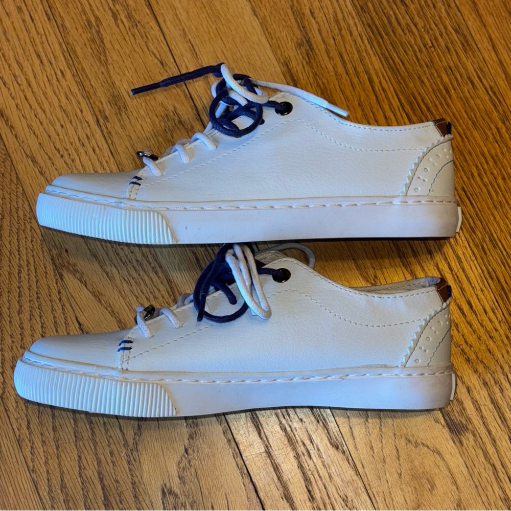 Ted Baker White Kids Sneaker Two Tone As New Navy/White Laces Size 1 / 33 - Picture 7 of 13